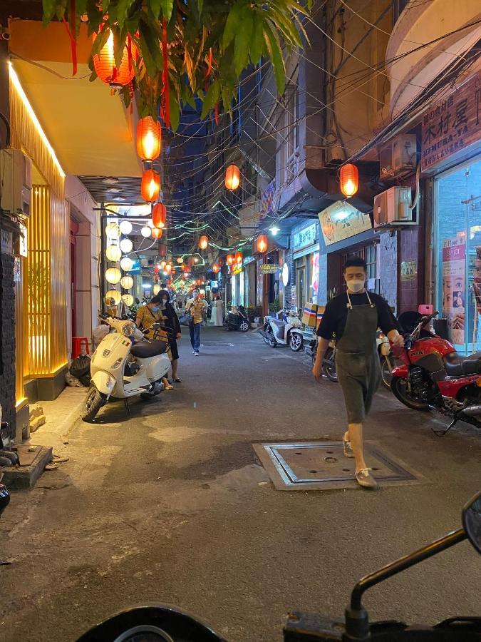 Studio Le Thanh Ton R302 -japanese Town- Saigon Central Bed & Breakfast *